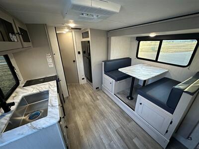 2025 Coachmen Apex Nano 194BHS   - Photo 4 - Goshen, IN 46526