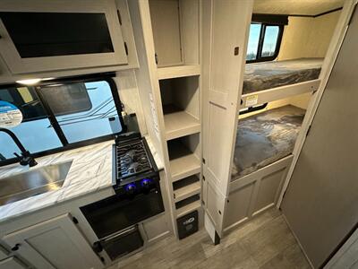 2025 Coachmen Apex Nano 194BHS   - Photo 14 - Goshen, IN 46526