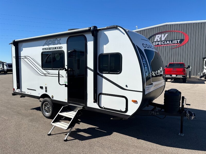 2026 Coachmen Apex Nano 184BH - Photo 4 - Goshen, IN 46526
