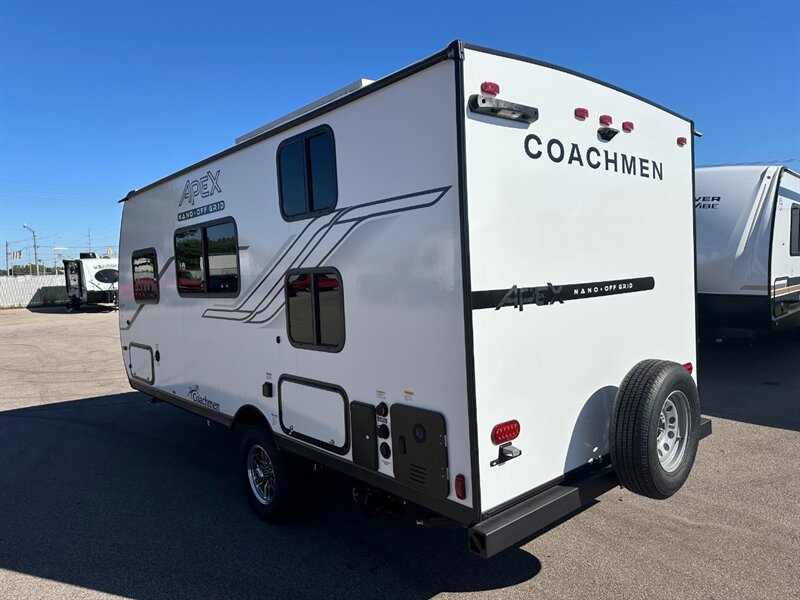 2026 Coachmen Apex Nano 184BH - Photo 6 - Goshen, IN 46526