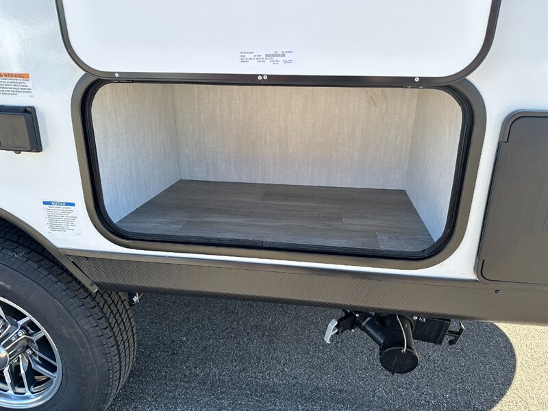 2026 Coachmen Apex Nano 184BH - Photo 10 - Goshen, IN 46526