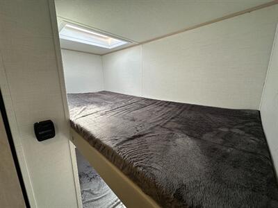 2025 Prime Time Avenger 17BHS   - Photo 24 - Goshen, IN 46526