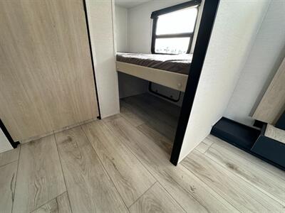 2025 Prime Time Avenger 17BHS   - Photo 16 - Goshen, IN 46526