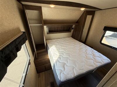 2018 Forest River VIBE 313BHS   - Photo 13 - Goshen, IN 46526