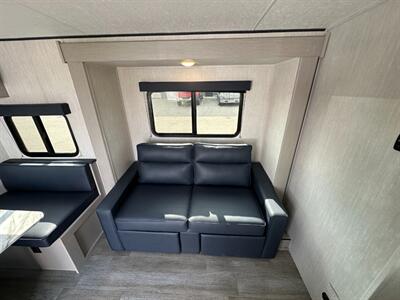 2025 Coachmen Apex Nano 213RDS   - Photo 14 - Goshen, IN 46526