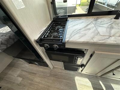 2025 Coachmen Apex Nano 213RDS   - Photo 18 - Goshen, IN 46526