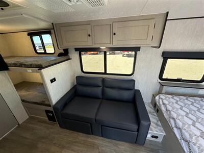 2025 Coachmen Apex Nano 184BH   - Photo 16 - Goshen, IN 46526