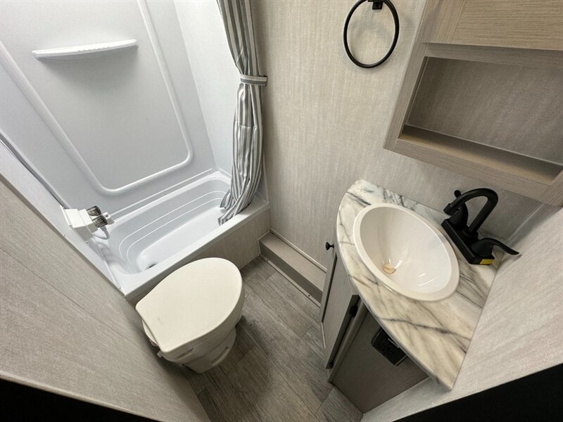 2026 Coachmen Apex Nano 208BHS - Photo 38 - Goshen, IN 46526