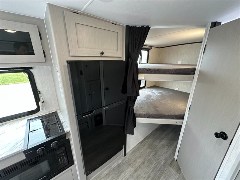 2026 Coachmen Apex Nano 208BHS - Photo 31 - Goshen, IN 46526