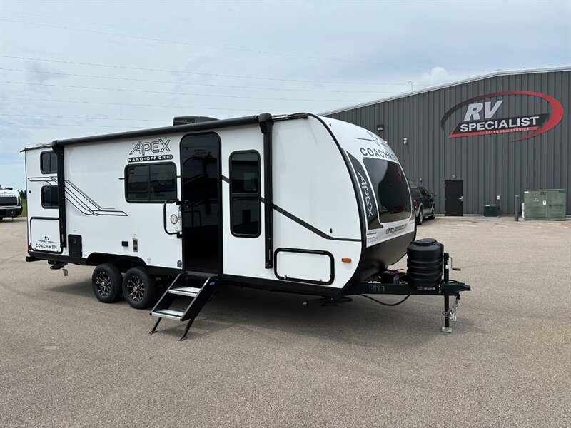 2026 Coachmen Apex Nano 208BHS - Photo 4 - Goshen, IN 46526