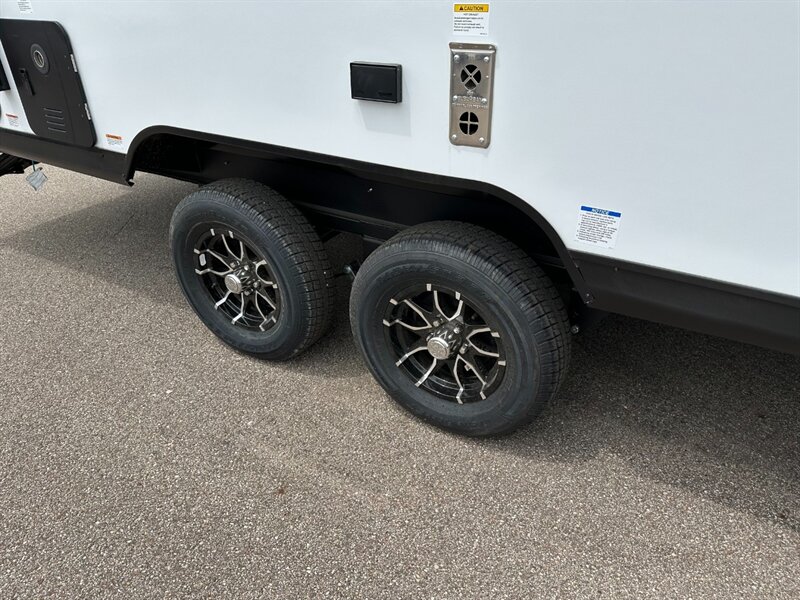 2026 Coachmen Apex Nano 208BHS - Photo 14 - Goshen, IN 46526