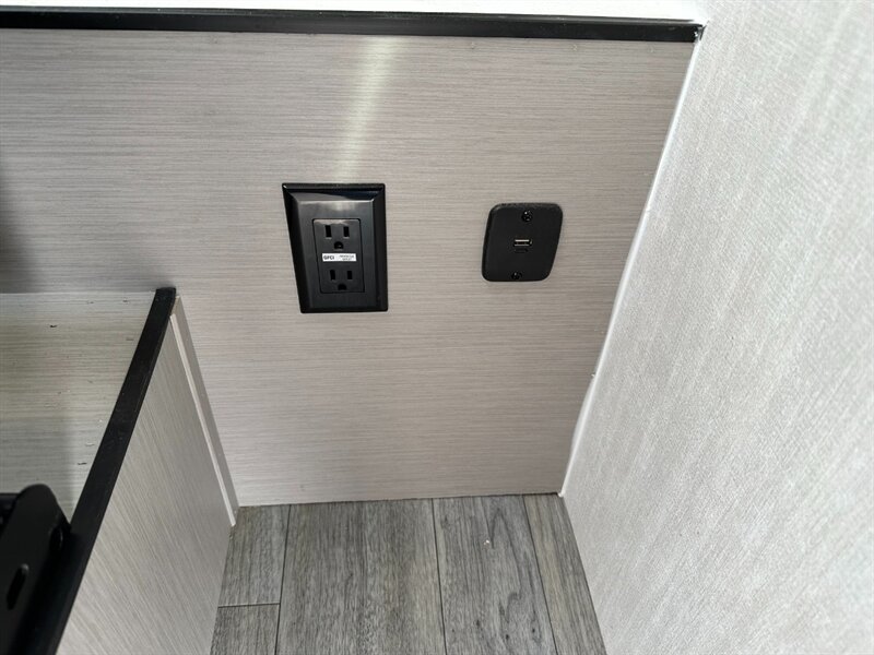 2026 Coachmen Apex Nano 208BHS - Photo 21 - Goshen, IN 46526