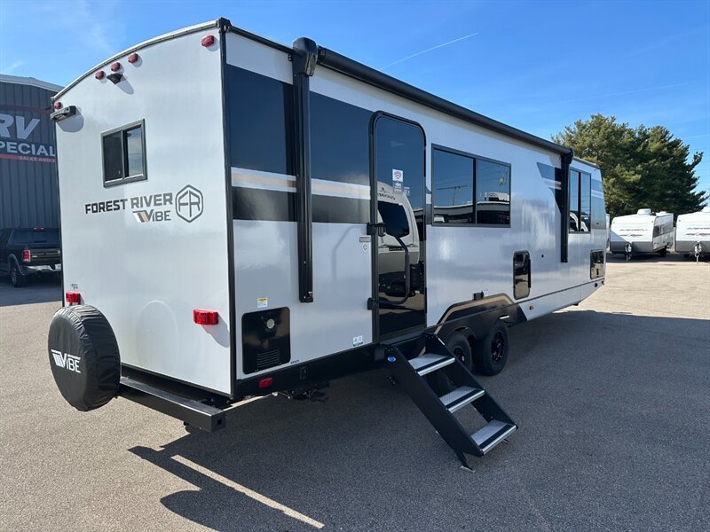 2025 Forest River Vibe 2600RB   - Photo 2 - Goshen, IN 46526