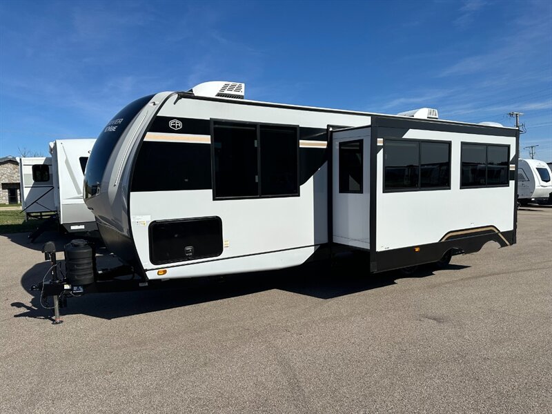 2025 Forest River Vibe 2600RB   - Photo 4 - Goshen, IN 46526