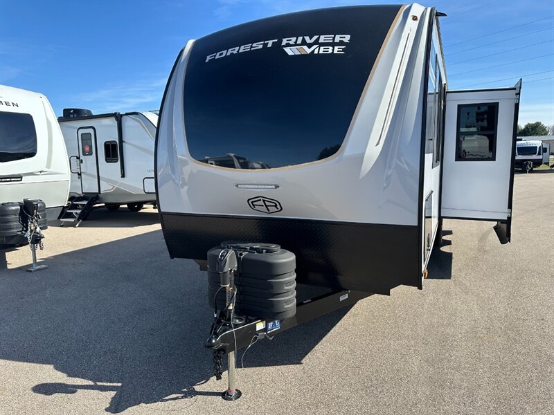 2025 Forest River Vibe 2600RB   - Photo 5 - Goshen, IN 46526