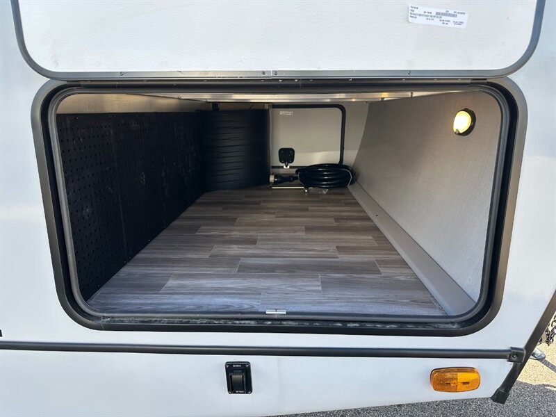 2025 Forest River Vibe 2600RB   - Photo 6 - Goshen, IN 46526