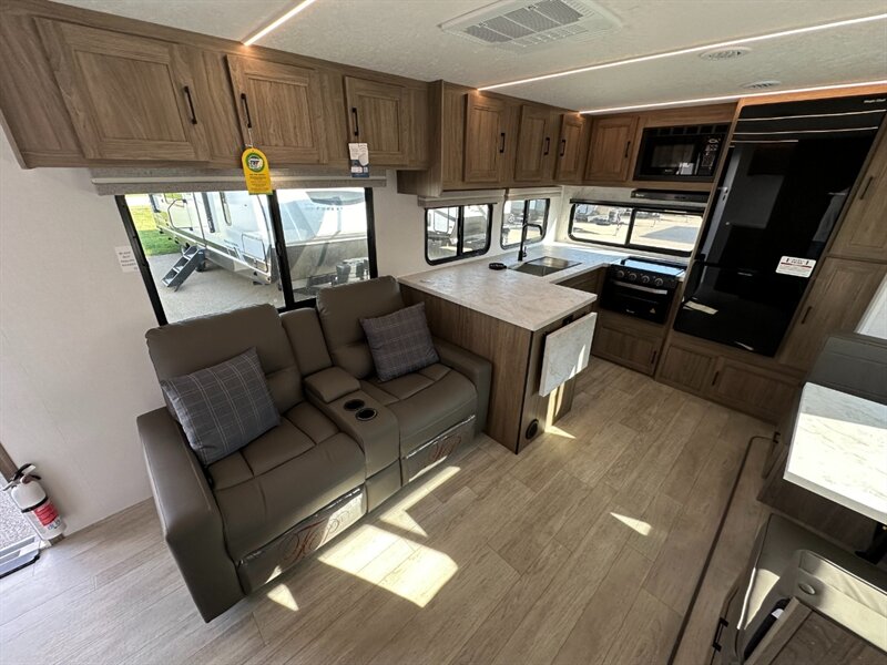 2026 Coachmen Freedom Express Ultra Lite 274RKS - Photo 22 - Goshen, IN 46526