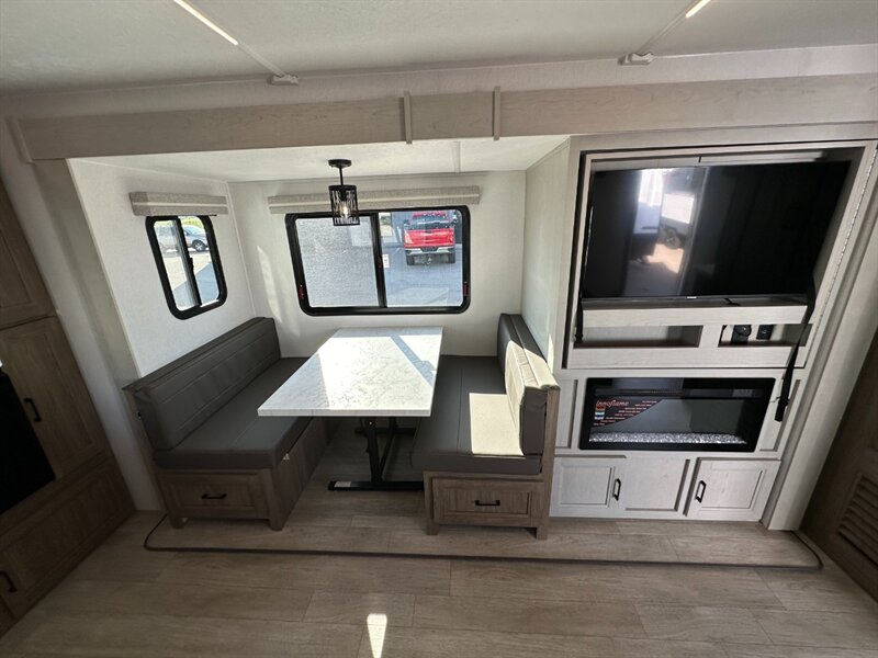2026 Coachmen Freedom Express Ultra Lite 274RKS - Photo 27 - Goshen, IN 46526