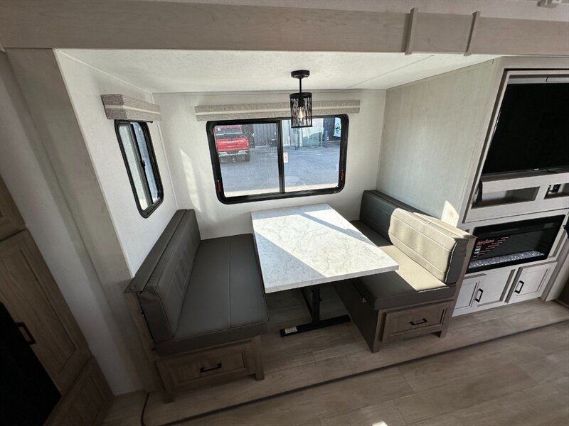 2026 Coachmen Freedom Express Ultra Lite 274RKS - Photo 26 - Goshen, IN 46526