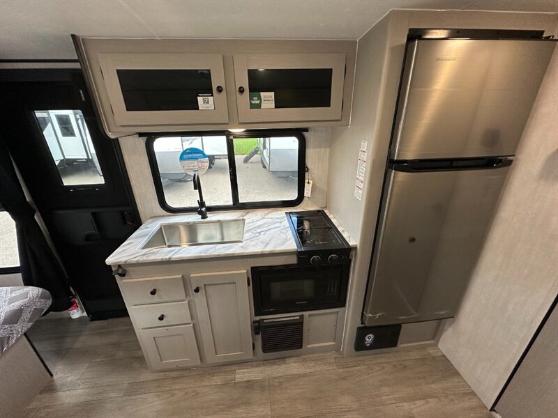 2026 Coachmen Apex Nano 203RBK - Photo 15 - Goshen, IN 46526