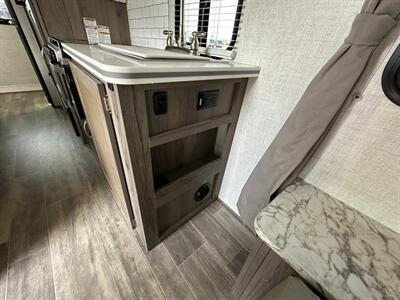 2021 Gulf Stream Vista Cruiser 19MBS   - Photo 22 - Goshen, IN 46526