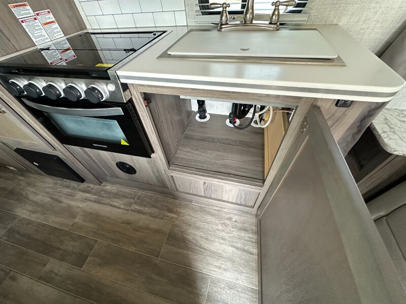 2021 Gulf Stream Vista Cruiser 19MBS   - Photo 14 - Goshen, IN 46526