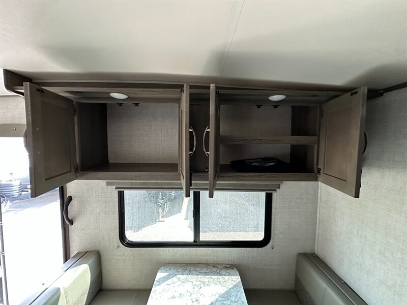 2021 Gulf Stream Vista Cruiser 19MBS   - Photo 18 - Goshen, IN 46526