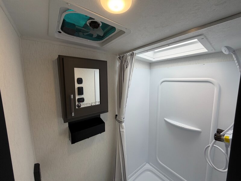 2027 Coachmen Remote 14R - Photo 17 - Goshen, IN 46526