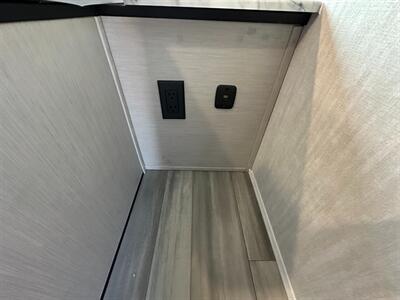2026 Coachmen Apex Ultra-Lite 246BARV   - Photo 40 - Goshen, IN 46526