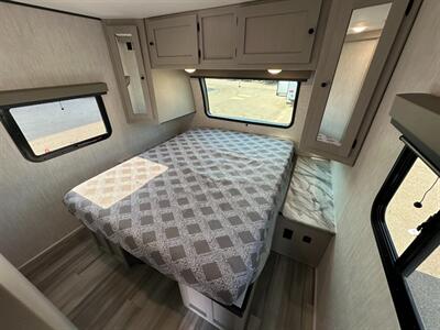 2026 Coachmen Apex Ultra-Lite 246BARV   - Photo 37 - Goshen, IN 46526