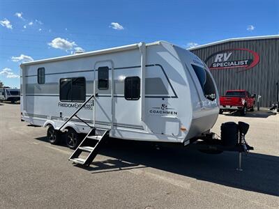 2025 Coachmen Freedom Express Ultra Lite 22MLS   - Photo 4 - Goshen, IN 46526