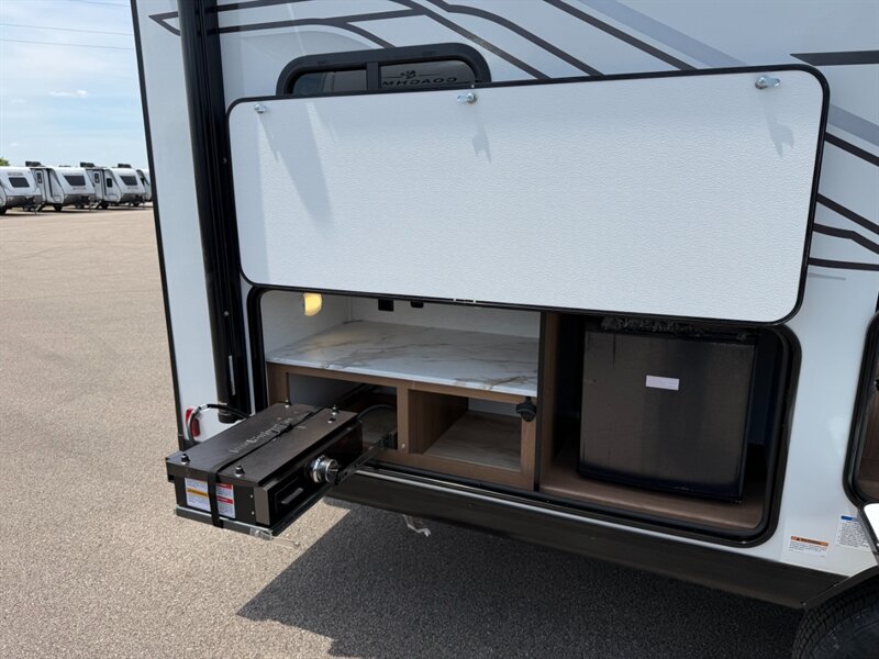 2026 Coachmen Apex Nano 183BH - Photo 8 - Goshen, IN 46526