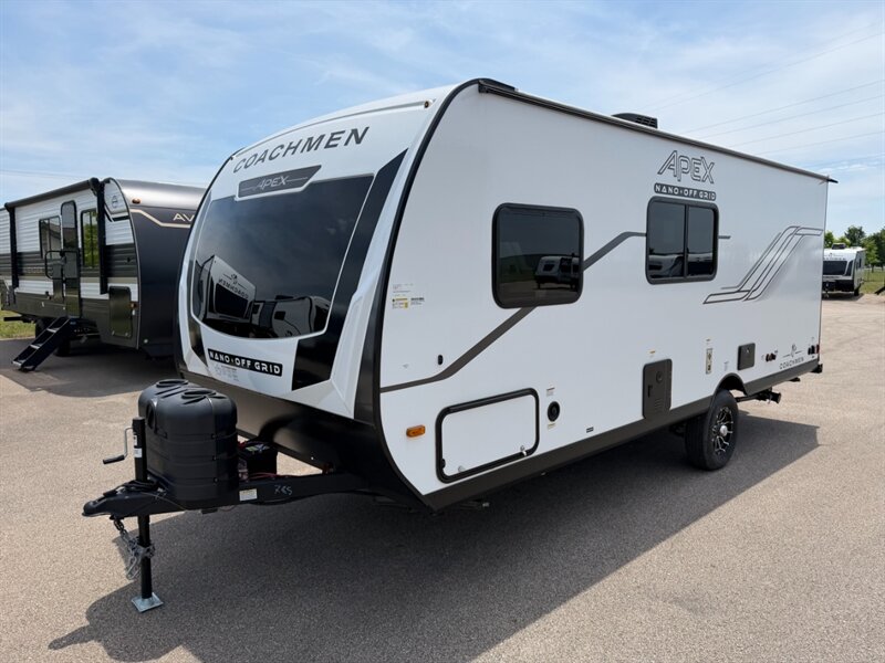 2026 Coachmen Apex Nano 183BH - Photo 6 - Goshen, IN 46526