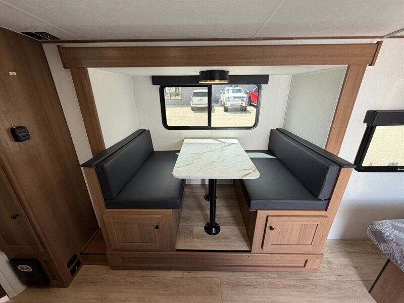2027 Coachmen Apex Nano 208BHS - Photo 14 - Goshen, IN 46526