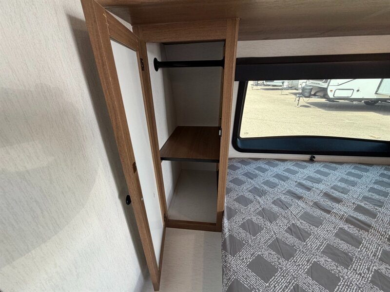 2027 Coachmen Apex Nano 208BHS - Photo 25 - Goshen, IN 46526