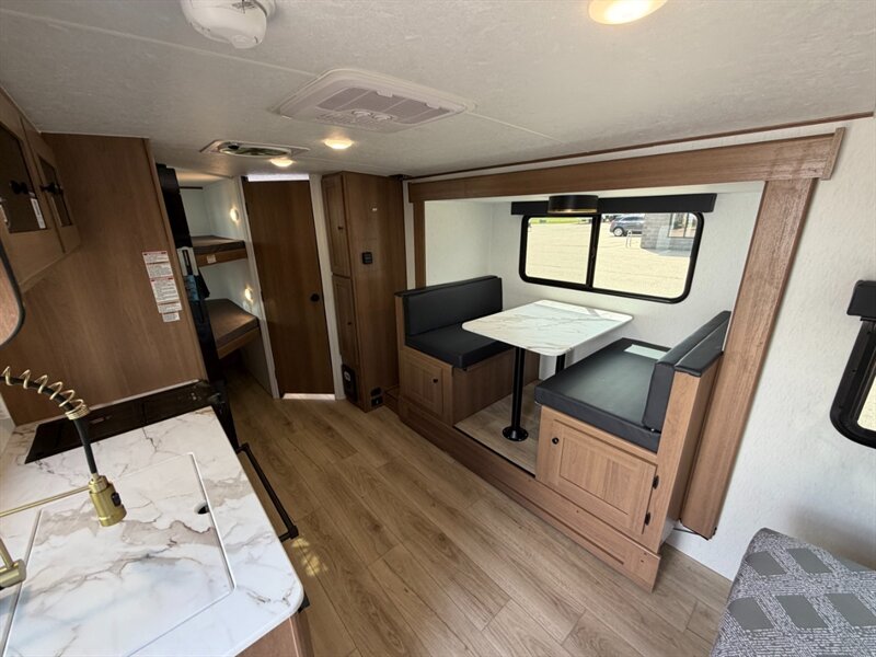 2027 Coachmen Apex Nano 208BHS - Photo 10 - Goshen, IN 46526