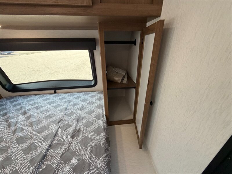 2027 Coachmen Apex Nano 208BHS - Photo 24 - Goshen, IN 46526