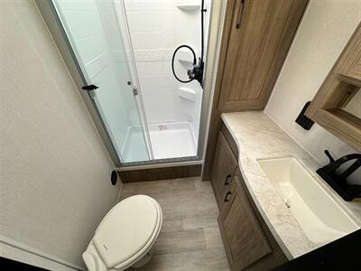 2026 Coachmen Freedom Express Ultra Lite 274RKS   - Photo 31 - Goshen, IN 46526