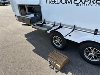 2026 Coachmen Freedom Express Ultra Lite 274RKS   - Photo 11 - Goshen, IN 46526