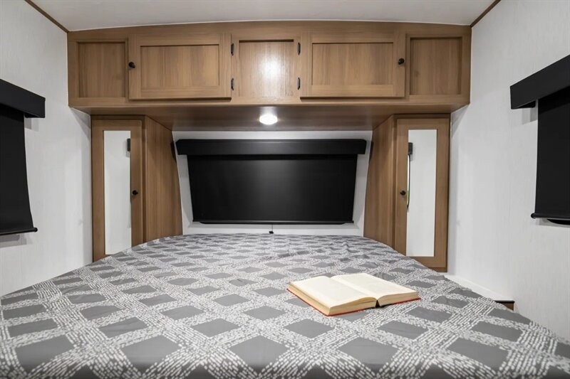 2026 Coachmen Apex Nano 216RKS - Photo 10 - Goshen, IN 46526