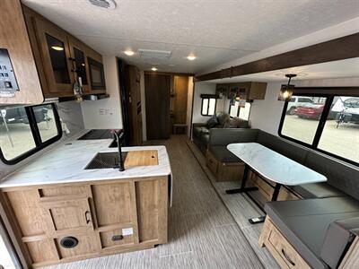 2024 Coachmen Freedom Express Ultra Lite 294BHDS   - Photo 15 - Goshen, IN 46526