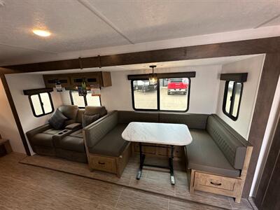 2024 Coachmen Freedom Express Ultra Lite 294BHDS   - Photo 17 - Goshen, IN 46526