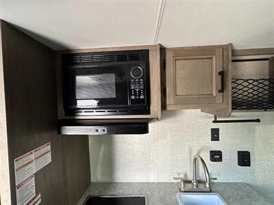 2022 Jayco Jay Flight SLX 195RB   - Photo 19 - Goshen, IN 46526