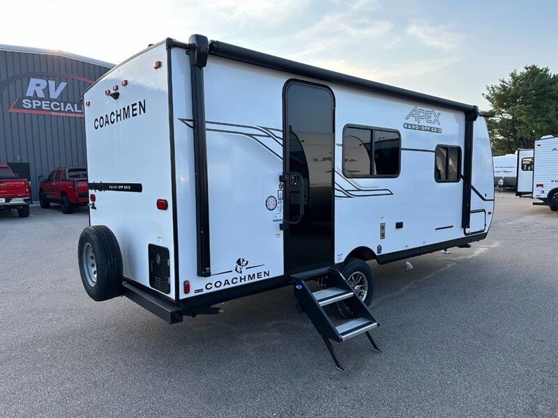 2026 Coachmen Apex Nano 190RBS - Photo 2 - Goshen, IN 46526