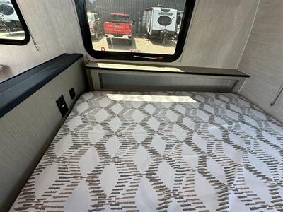 2025 Coachmen Apex Nano 185BH   - Photo 25 - Goshen, IN 46526