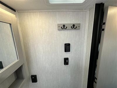 2025 Coachmen Apex Nano 185BH   - Photo 32 - Goshen, IN 46526