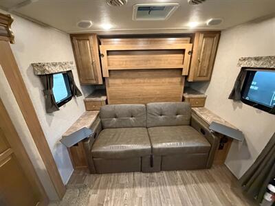 2019 Forest River Flagstaff Micro Lite 25BRDS   - Photo 10 - Goshen, IN 46526