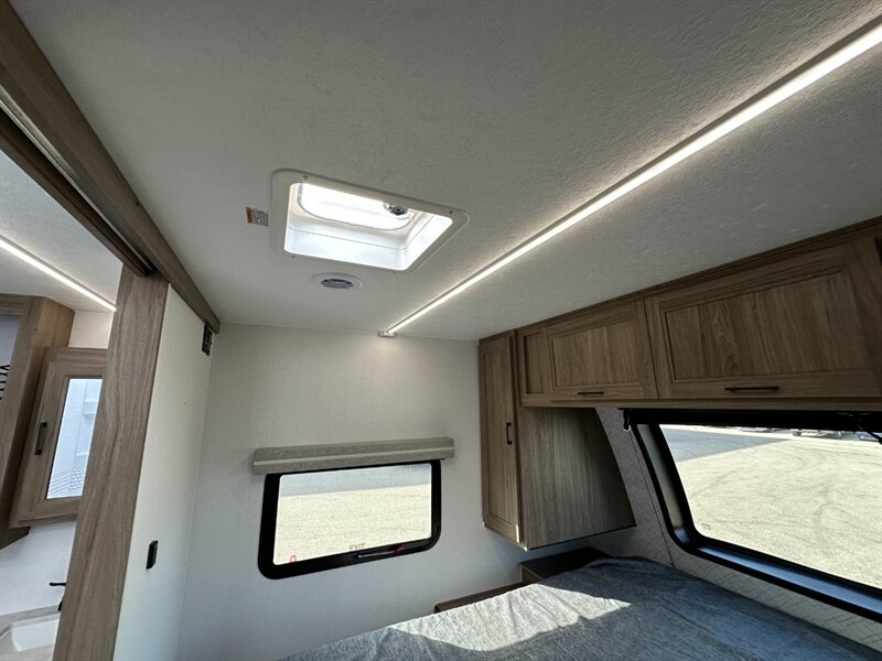 2026 Coachmen Freedom Express Ultra Lite 245RKS - Photo 29 - Goshen, IN 46526