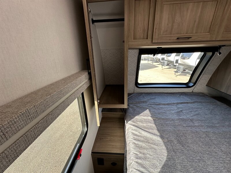 2026 Coachmen Freedom Express Ultra Lite 245RKS - Photo 27 - Goshen, IN 46526