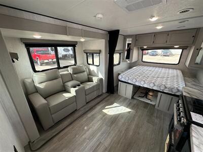 2025 Coachmen Apex Ultra-Lite 188RBST   - Photo 9 - Goshen, IN 46526